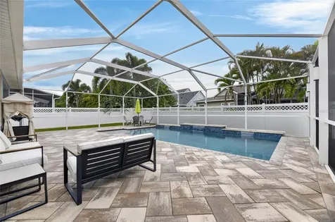 513 Manns Harbor Drive Apollo Beach FL 33572