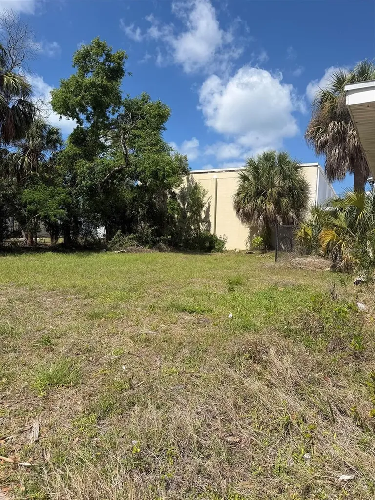 1104 North Garden Avenue Clearwater FL 33755