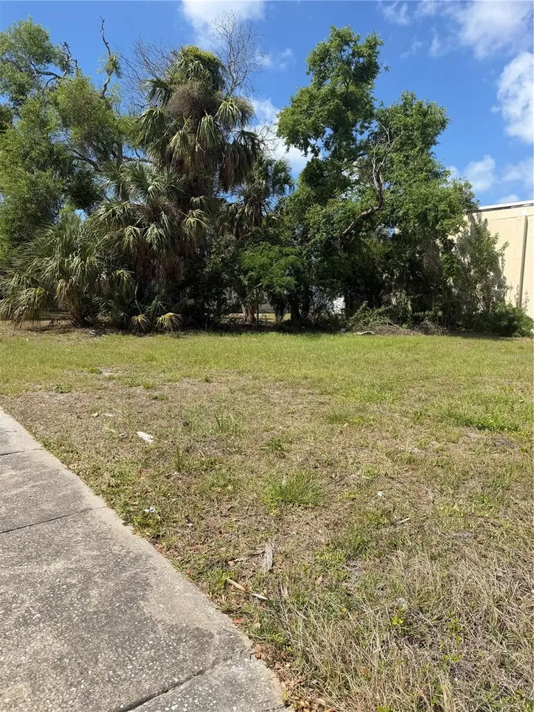 1104 North Garden Avenue Clearwater FL 33755