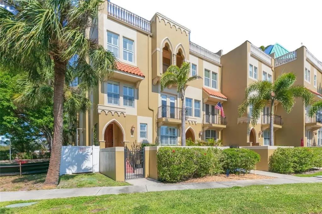 114 E Davis Boulevard Tampa FL 33606