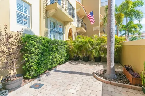 114 E Davis Boulevard Tampa FL 33606
