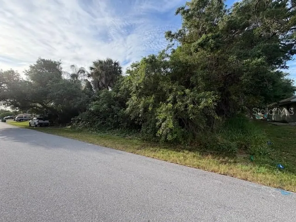 21447 Dranson Avenue Port Charlotte FL 33952