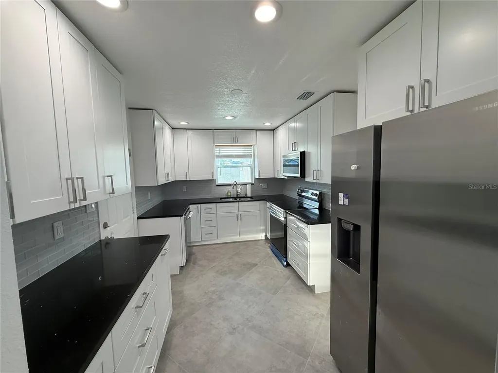 15573 Bedford Circle E Clearwater FL 33764