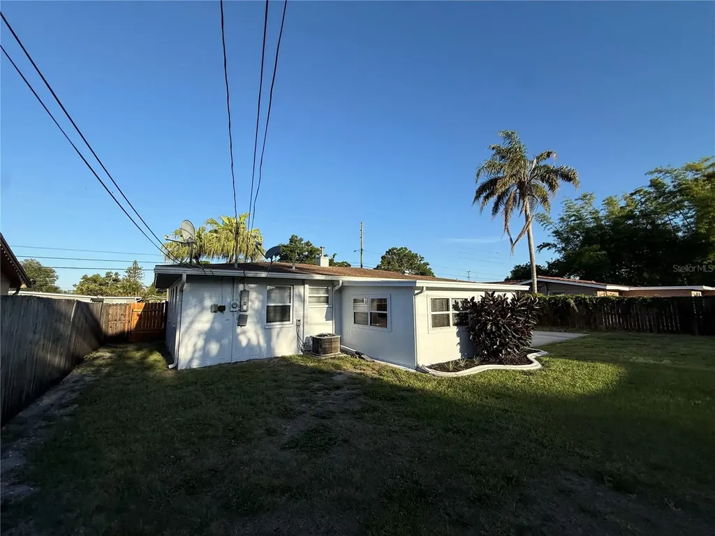15573 Bedford Circle E Clearwater FL 33764