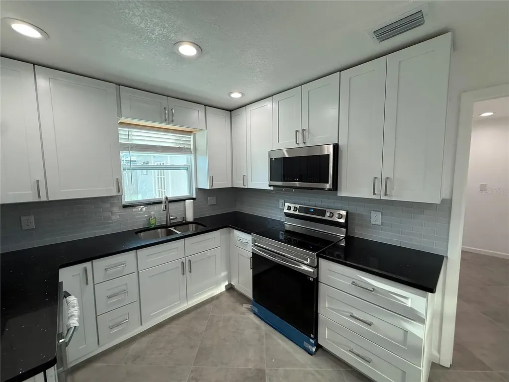 15573 Bedford Circle E Clearwater FL 33764