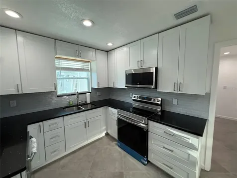 15573 Bedford Circle E Clearwater FL 33764