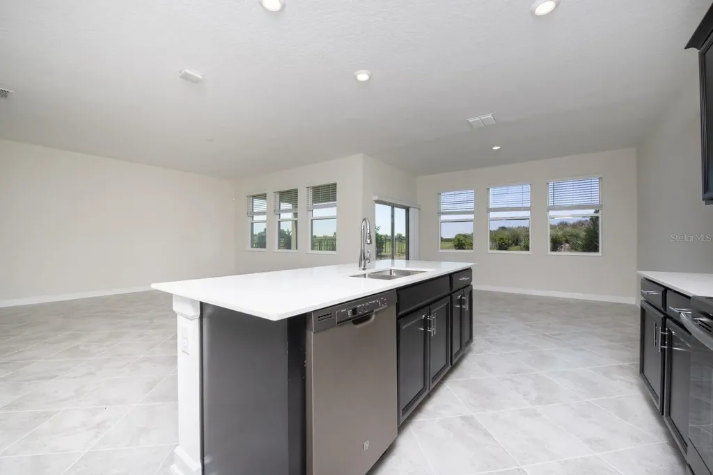 1037 Blackwolf Run Road Davenport FL 33896