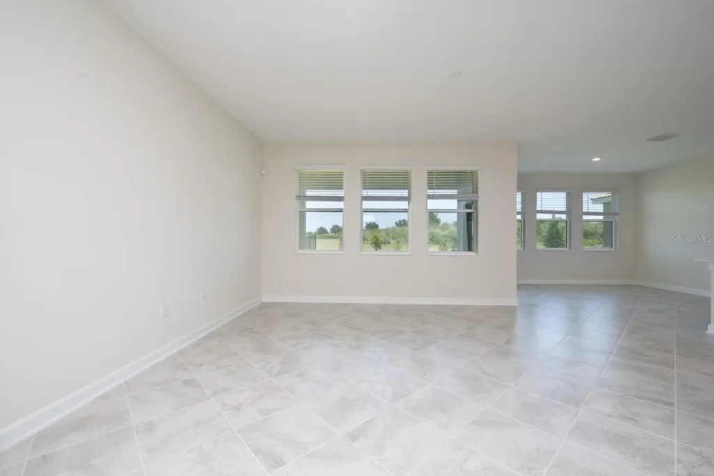 1037 Blackwolf Run Road Davenport FL 33896