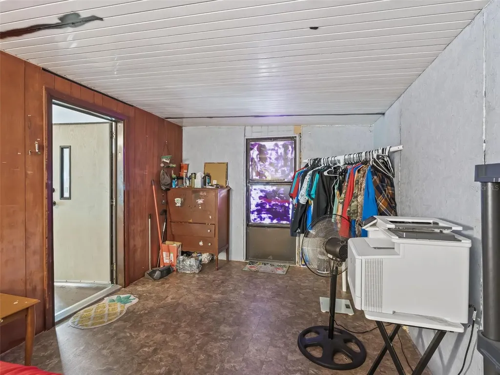 10114 SE 24th Street Webster FL 33597