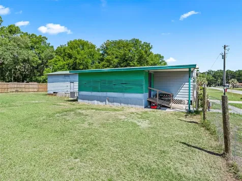 10114 SE 24th Street Webster FL 33597