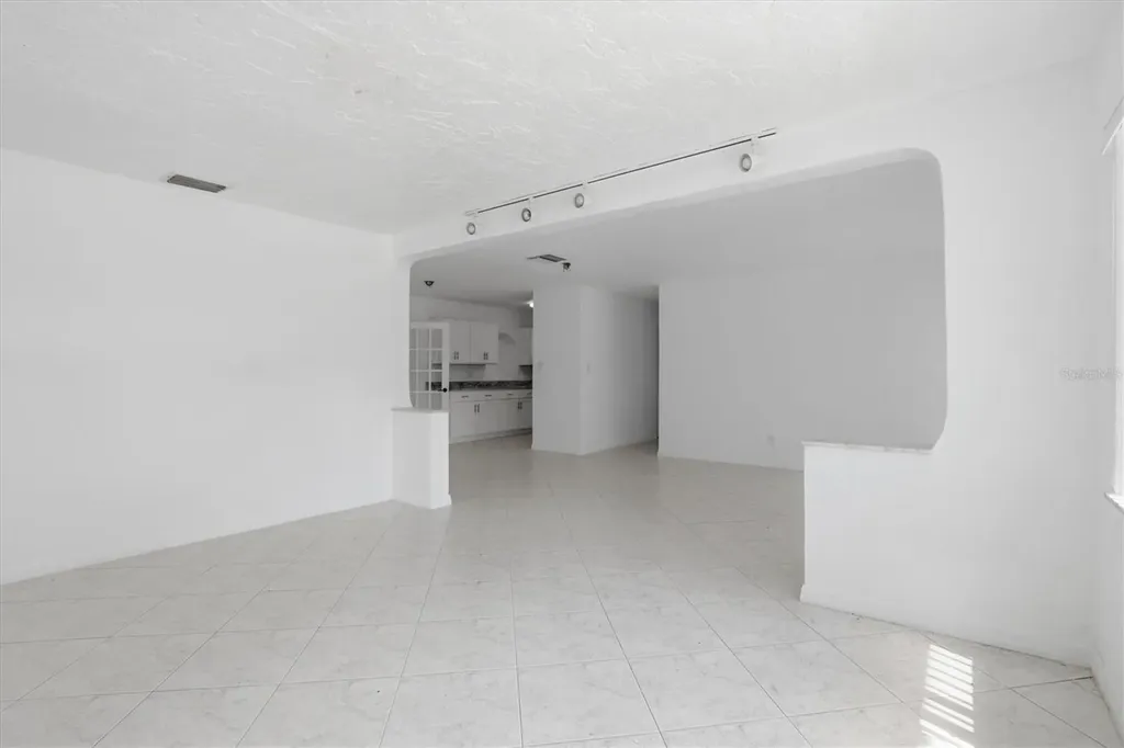 721 Bayshore Drive Tarpon Springs FL 34689