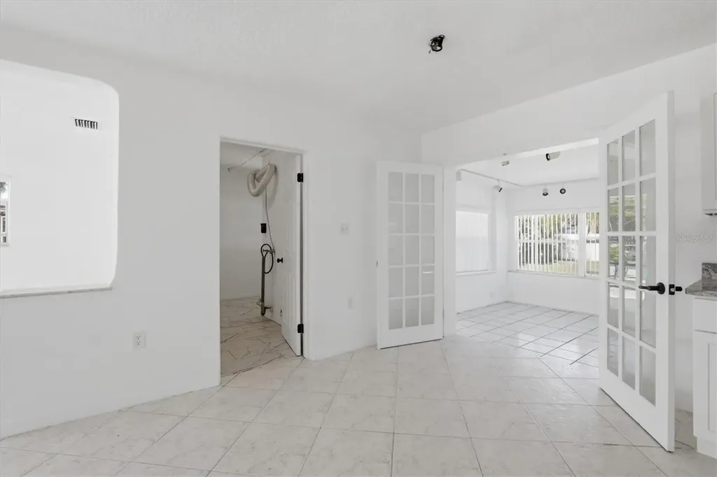 721 Bayshore Drive Tarpon Springs FL 34689