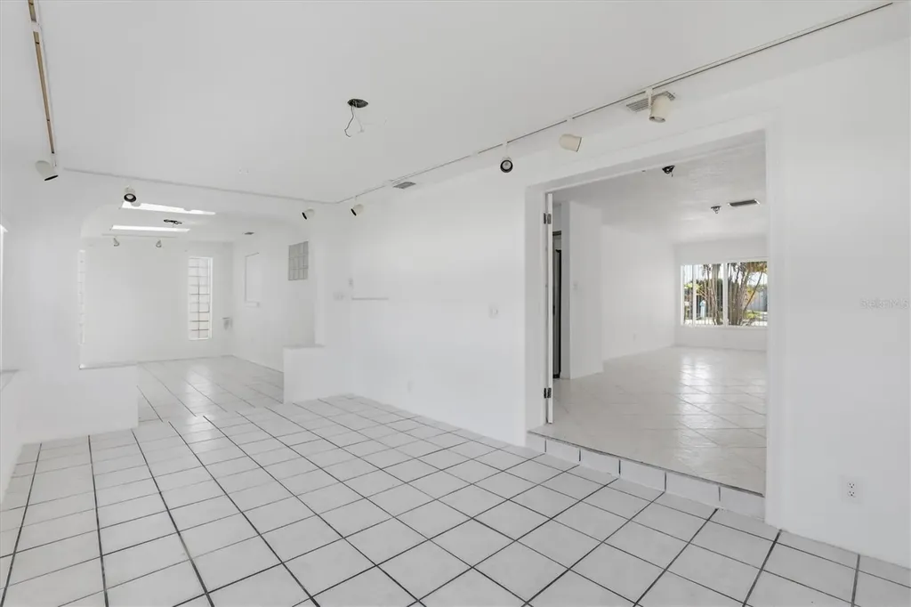 721 Bayshore Drive Tarpon Springs FL 34689