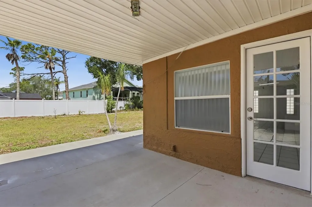721 Bayshore Drive Tarpon Springs FL 34689