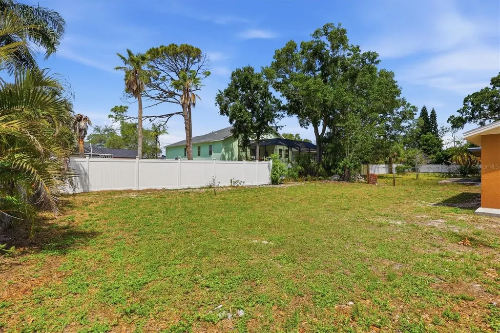 721 Bayshore Drive Tarpon Springs FL 34689