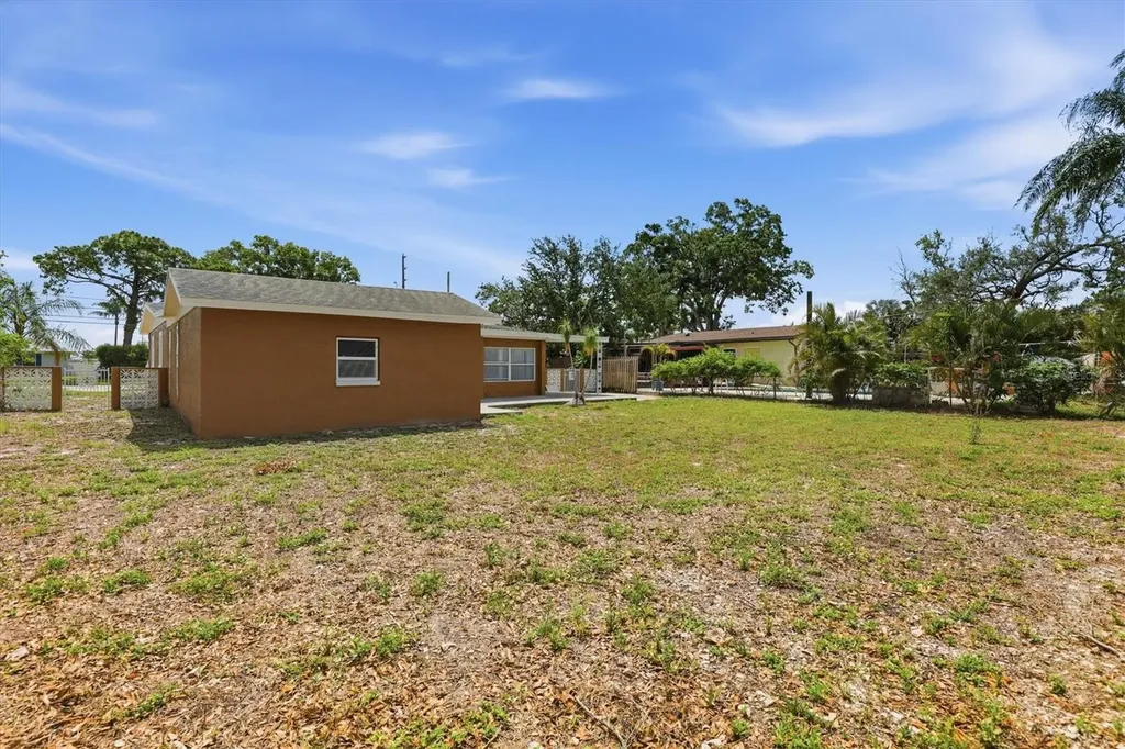 721 Bayshore Drive Tarpon Springs FL 34689