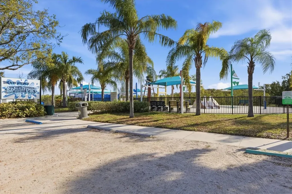 721 Bayshore Drive Tarpon Springs FL 34689