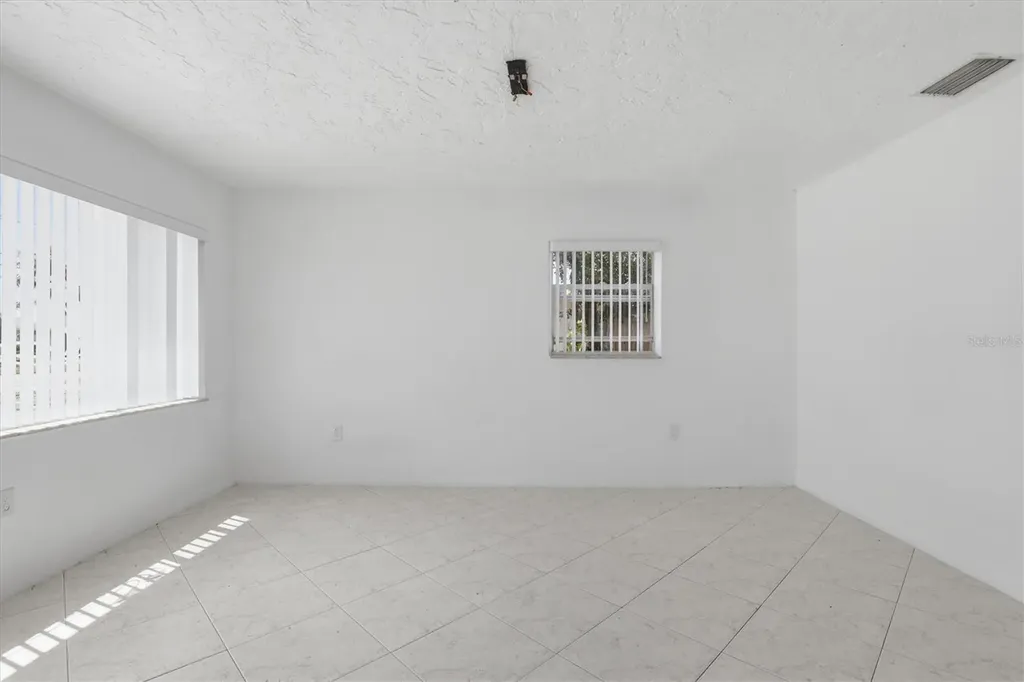 721 Bayshore Drive Tarpon Springs FL 34689