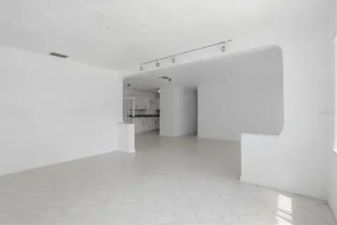 721 Bayshore Drive Tarpon Springs FL 34689