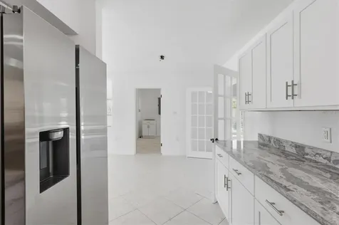 721 Bayshore Drive Tarpon Springs FL 34689