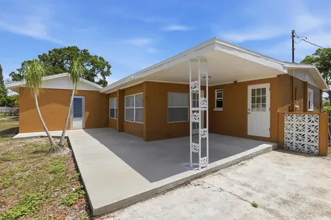 721 Bayshore Drive Tarpon Springs FL 34689