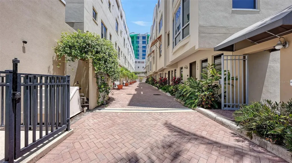 235 Cocoanut Avenue Sarasota FL 34236