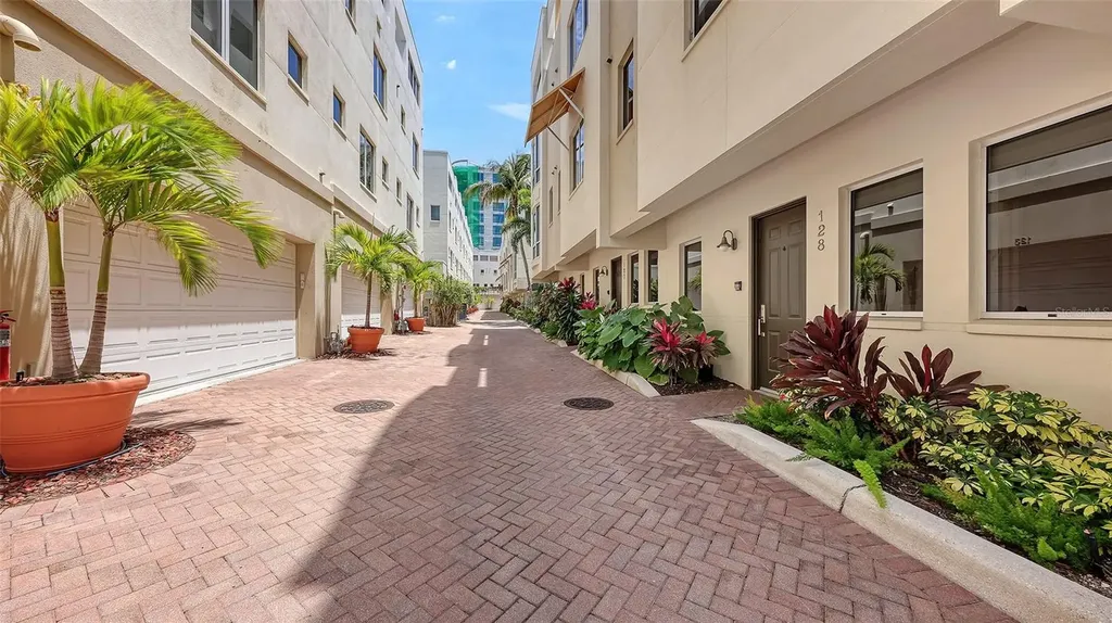 235 Cocoanut Avenue Sarasota FL 34236