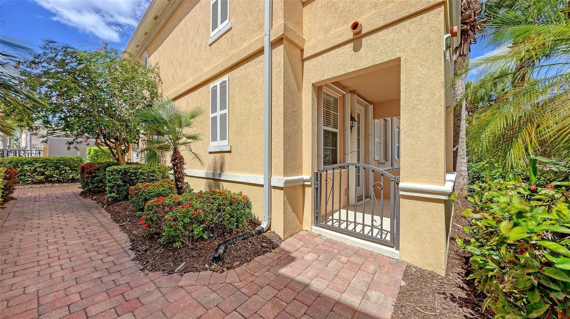 1586 Dorgali Drive Sarasota FL 34238