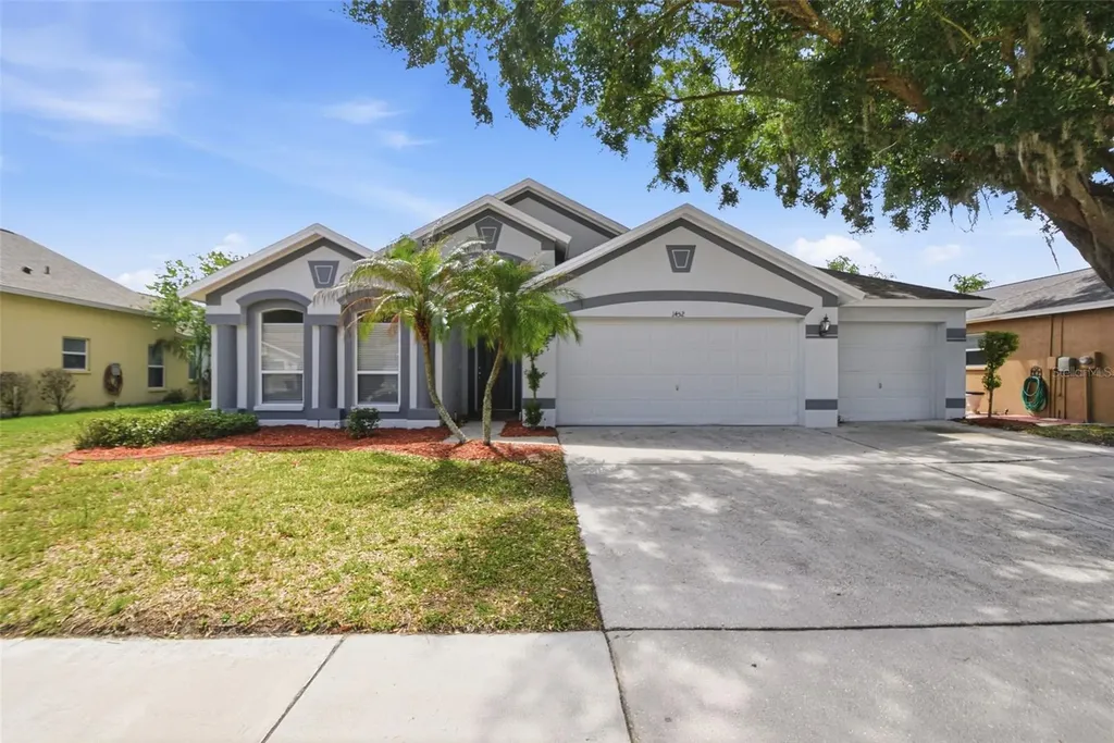 1452 Baythorn Drive Wesley Chapel FL 33543