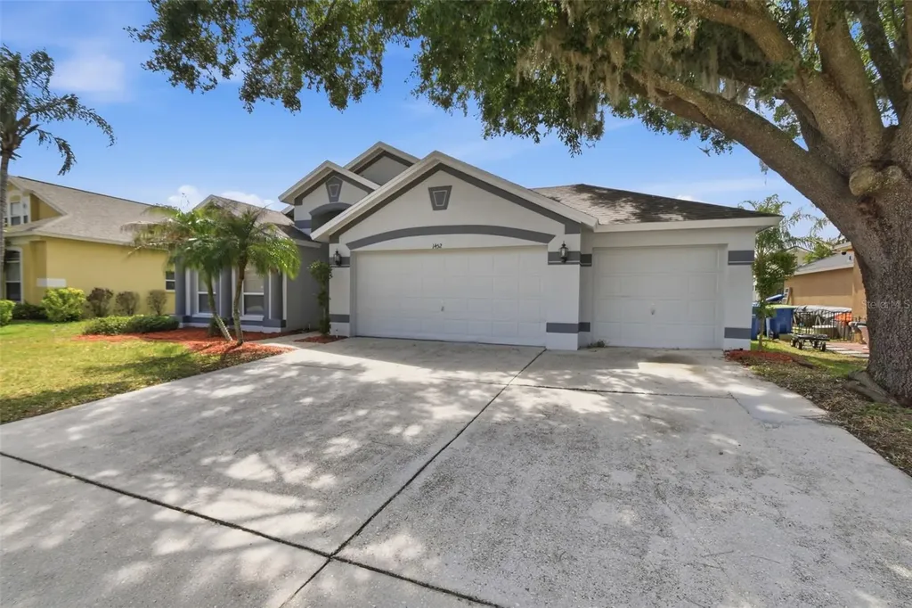 1452 Baythorn Drive Wesley Chapel FL 33543