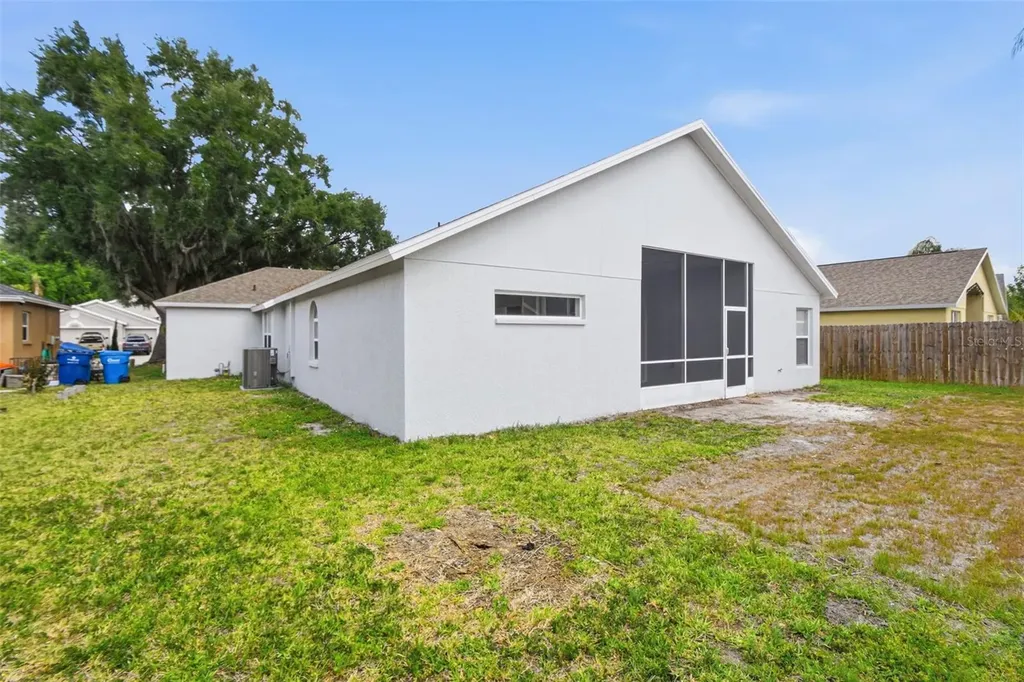1452 Baythorn Drive Wesley Chapel FL 33543
