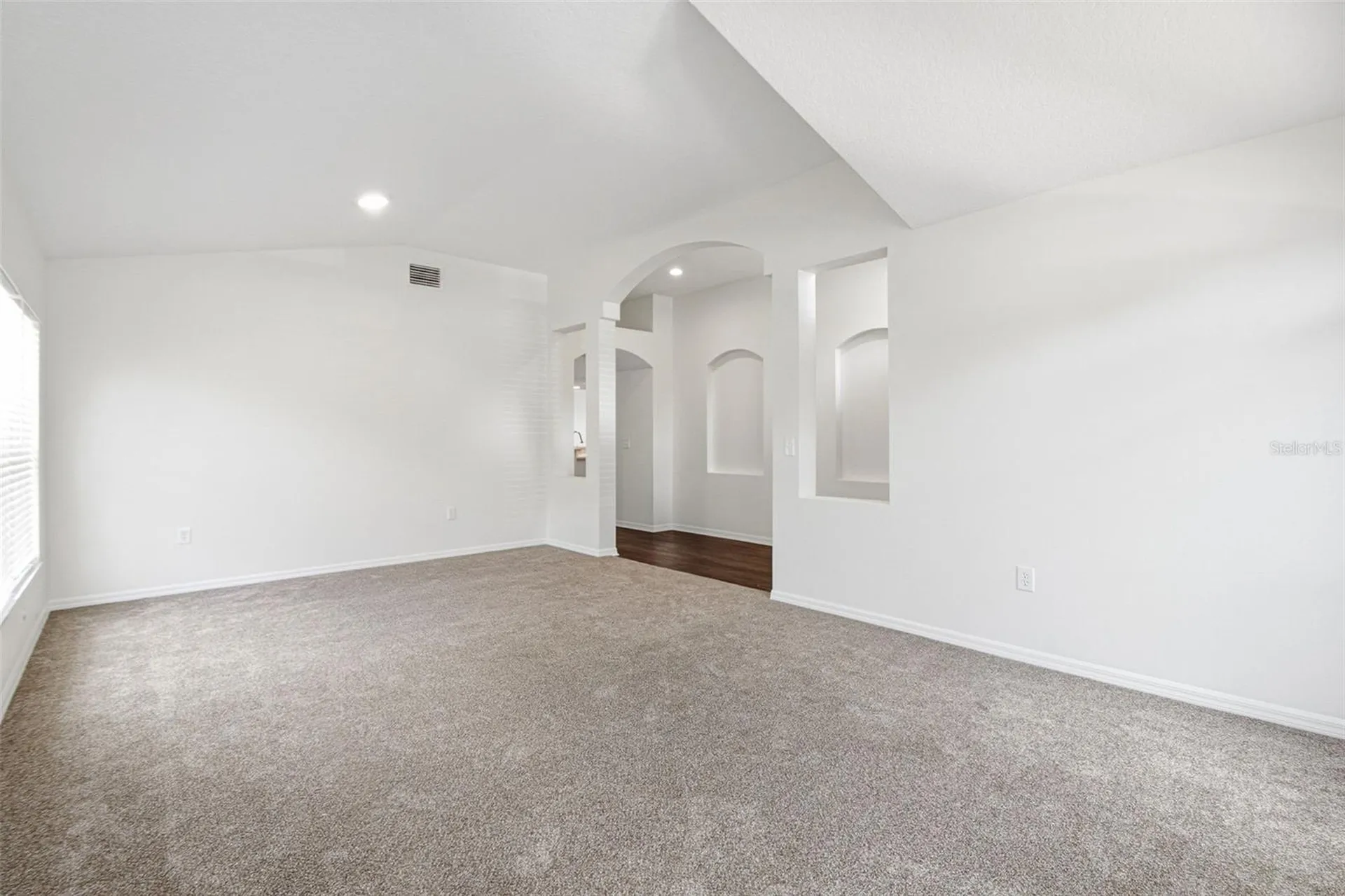 1452 Baythorn Drive Wesley Chapel FL 33543