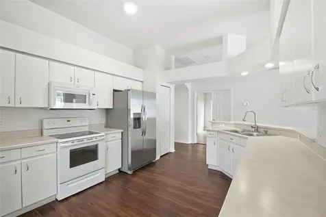 1452 Baythorn Drive Wesley Chapel FL 33543