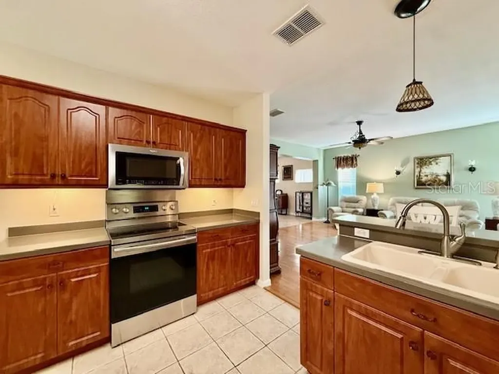 10036 Brookdale Drive New Port Richey FL 34655