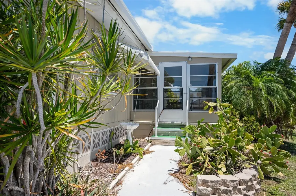 5751 Hyacinth Road Venice FL 34293