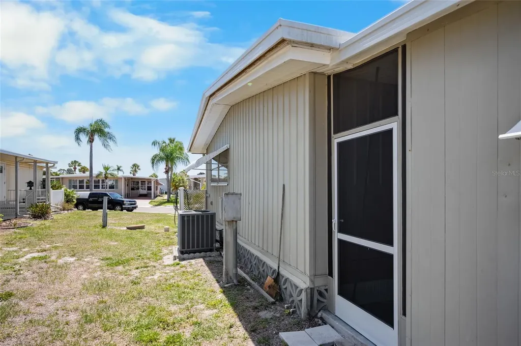5751 Hyacinth Road Venice FL 34293
