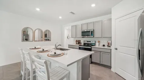 8488 Wheat Stone Drive Zephyrhills FL 33540