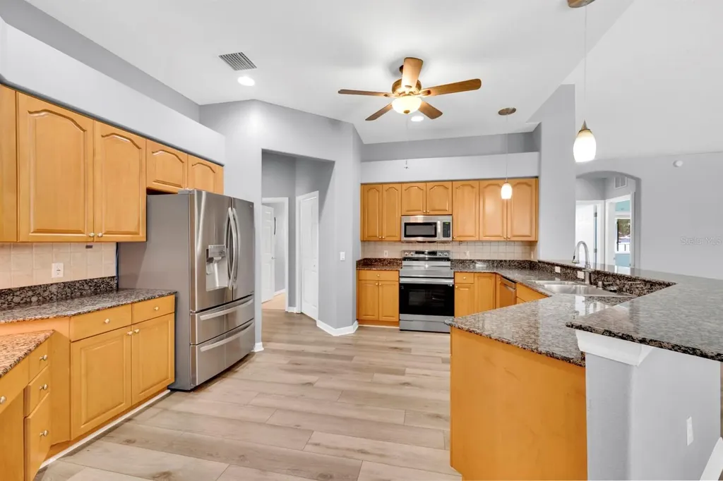 1021 Hamilton Avenue Tarpon Springs FL 34689