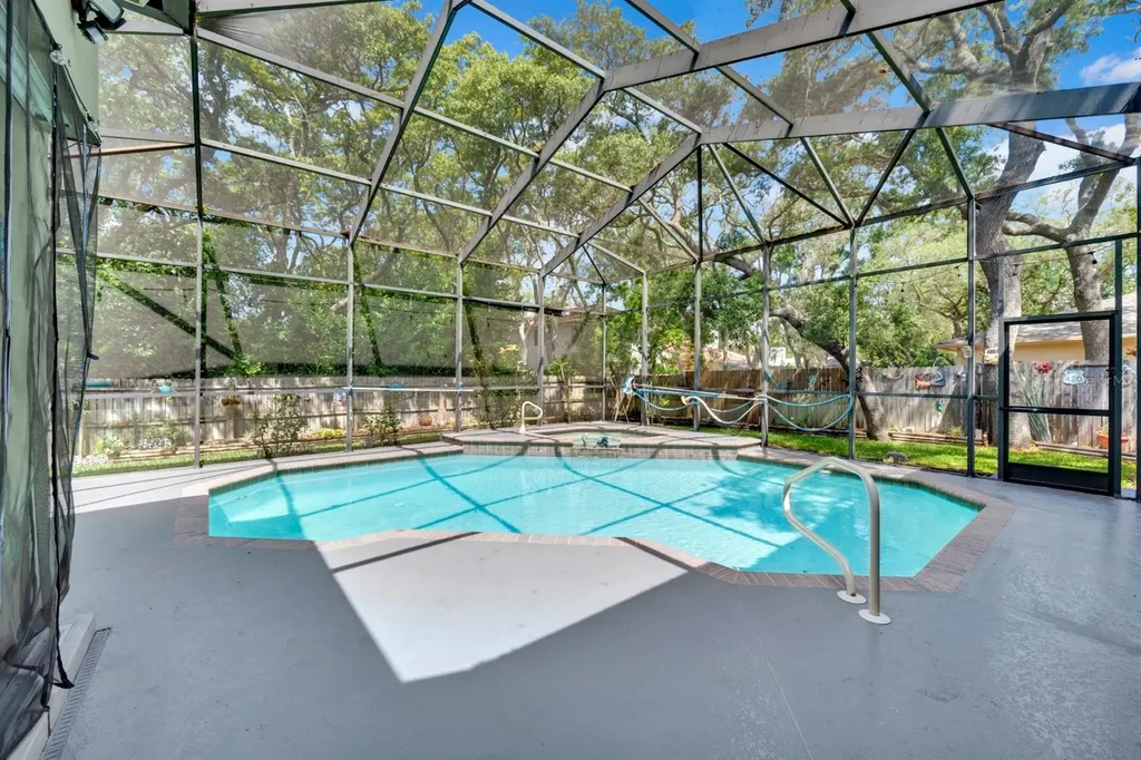 1021 Hamilton Avenue Tarpon Springs FL 34689