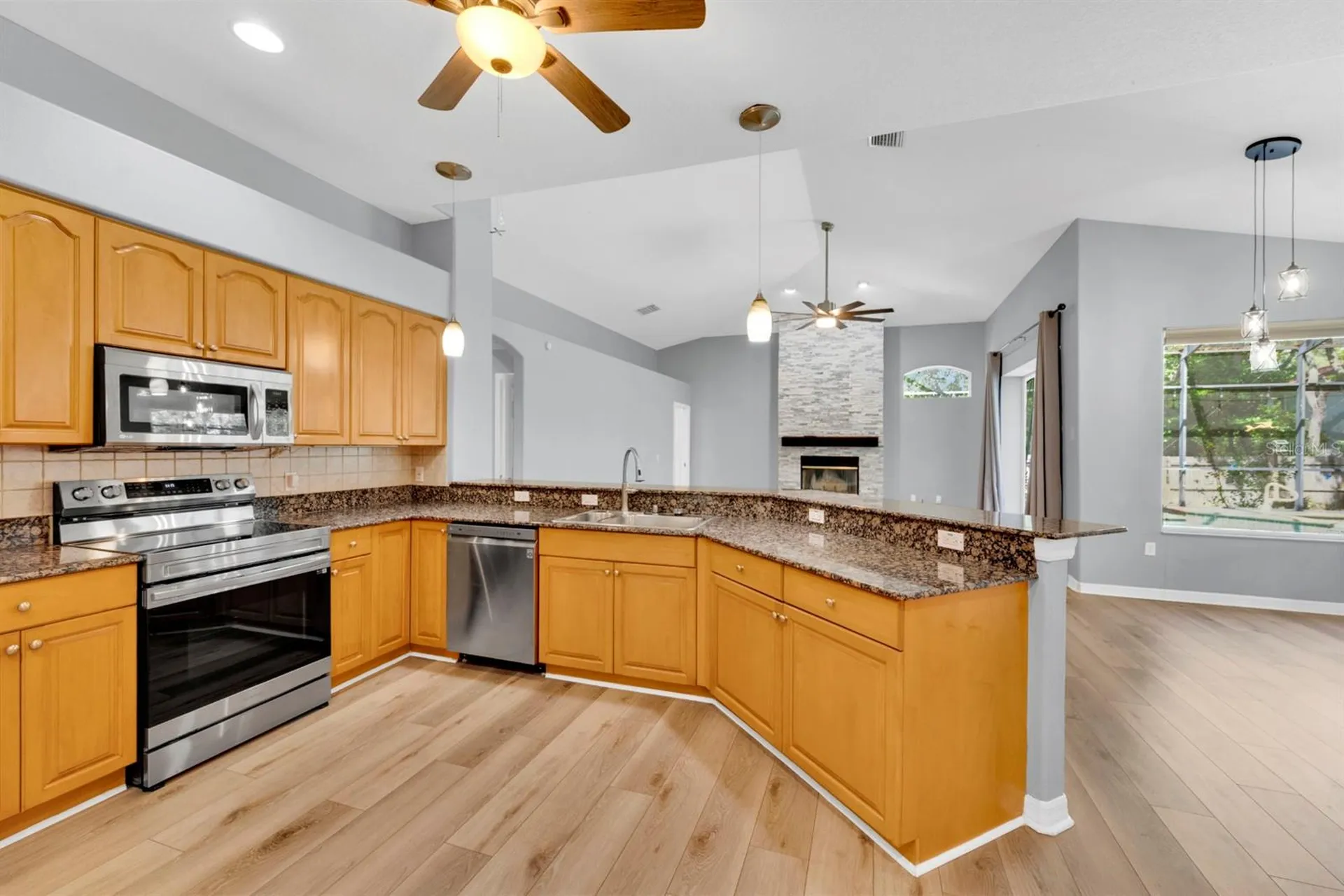 1021 Hamilton Avenue Tarpon Springs FL 34689