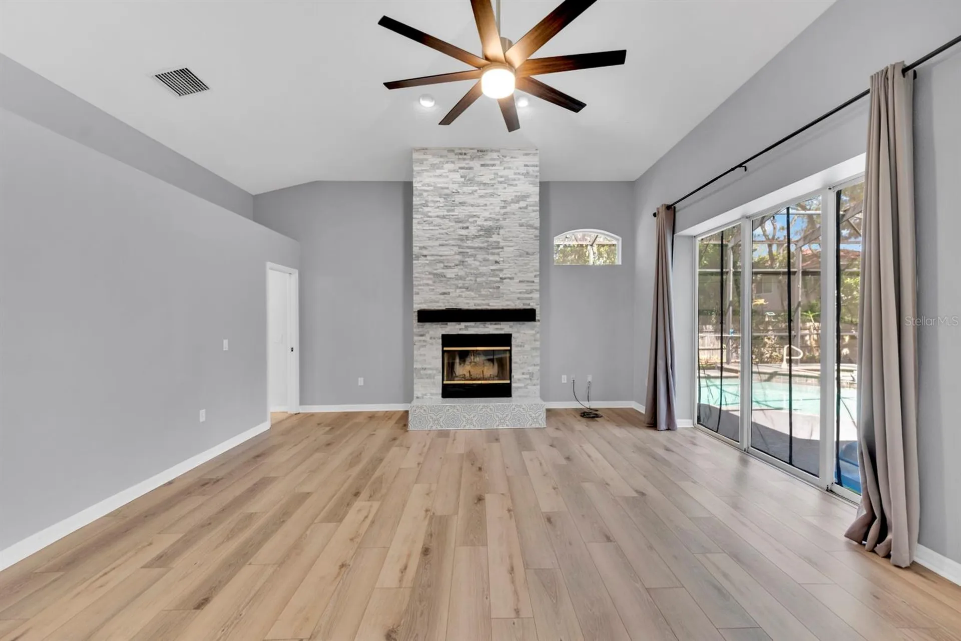 1021 Hamilton Avenue Tarpon Springs FL 34689