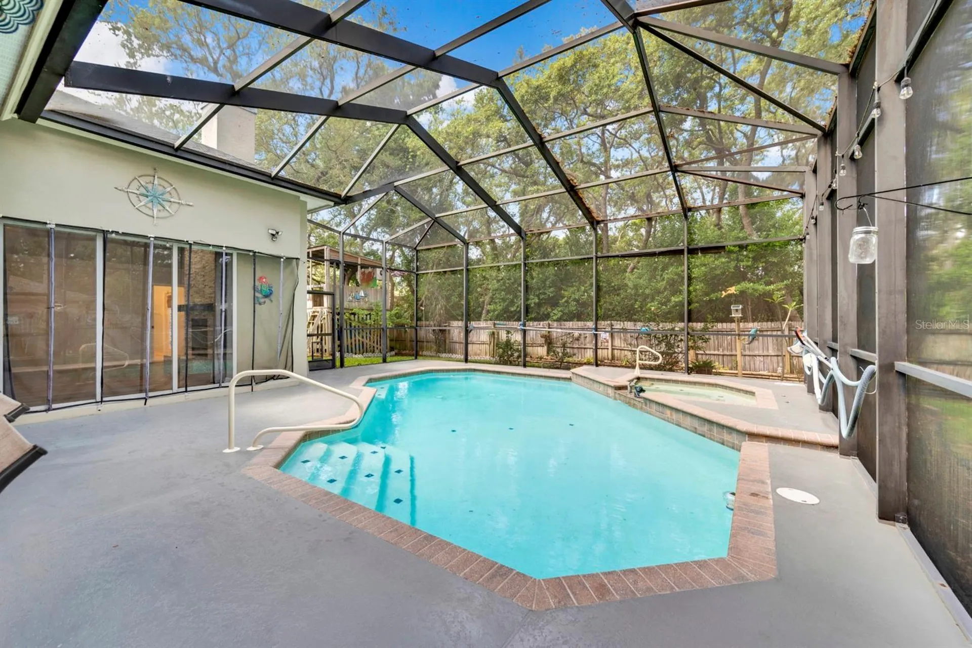 1021 Hamilton Avenue Tarpon Springs FL 34689