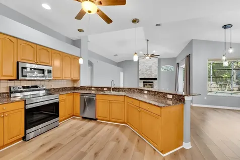 1021 Hamilton Avenue Tarpon Springs FL 34689
