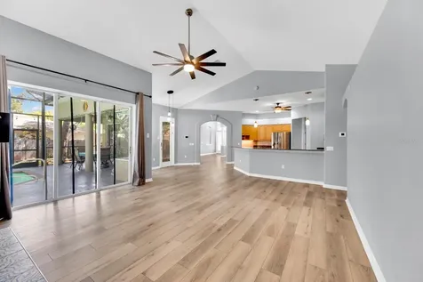 1021 Hamilton Avenue Tarpon Springs FL 34689