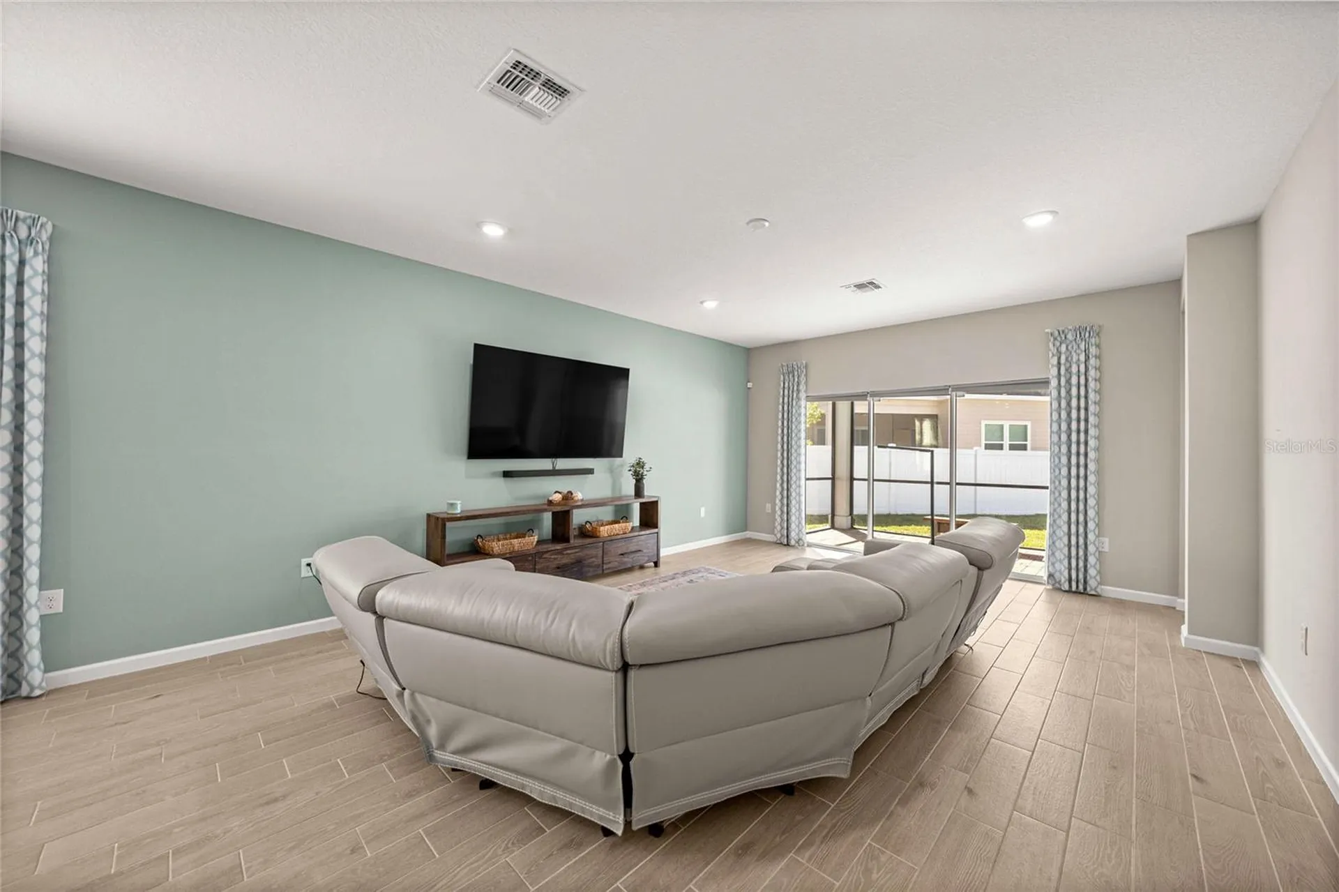 1875 NW 44th Court Road Ocala FL 34482