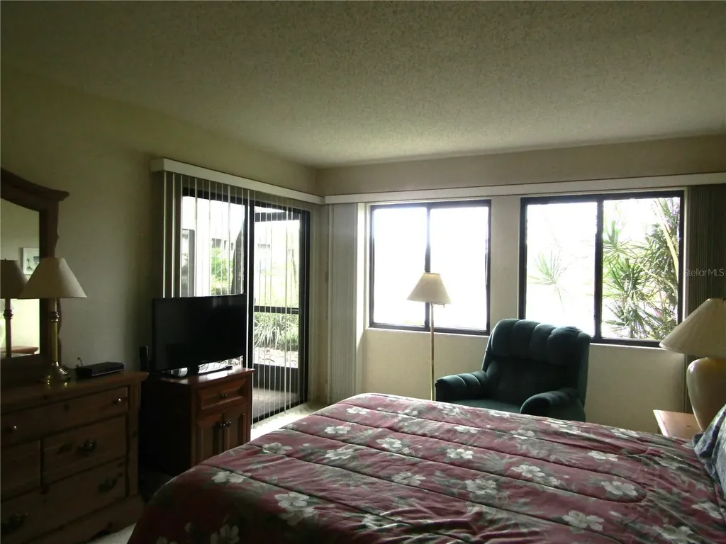 5235 Willow Links Sarasota FL 34235