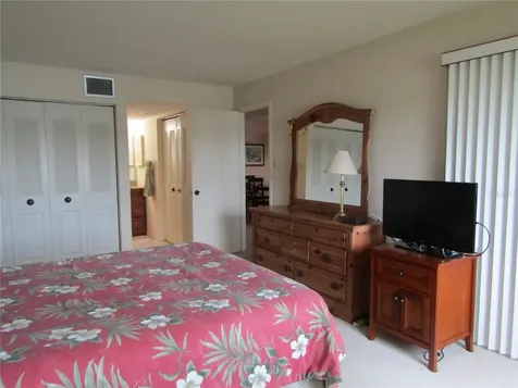 5235 Willow Links Sarasota FL 34235