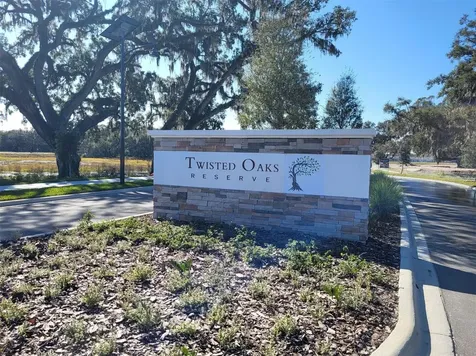 8613 Pinecrest Trail Wildwood FL 34785