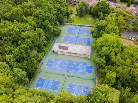 106 Hidden Oak Drive Longwood FL 32779