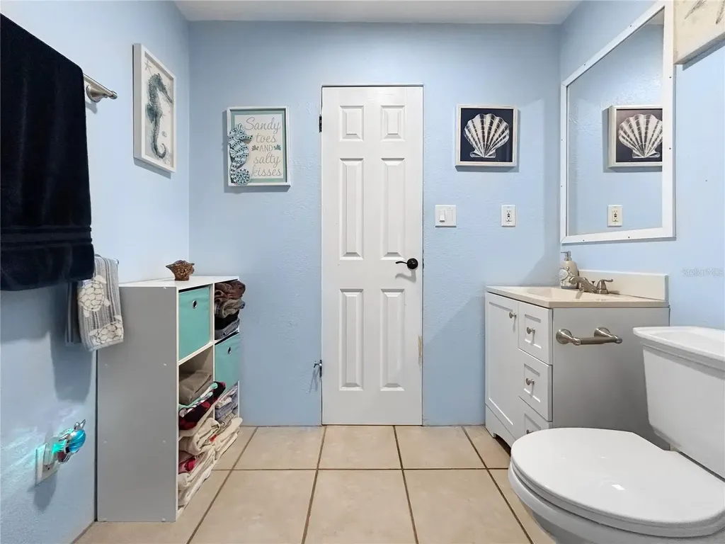 2307 Emory Avenue Bradenton FL 34207